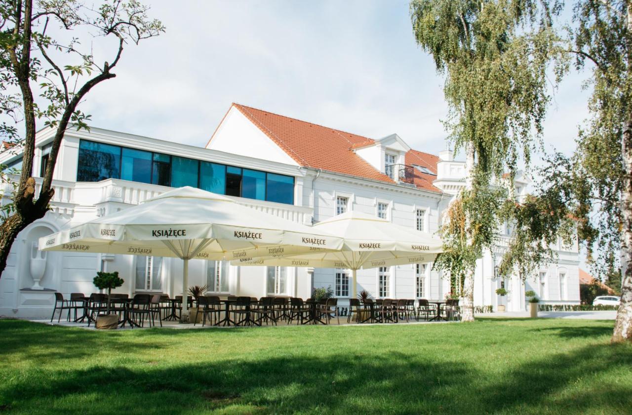 Palac Na Opieszynie Września Exterior foto